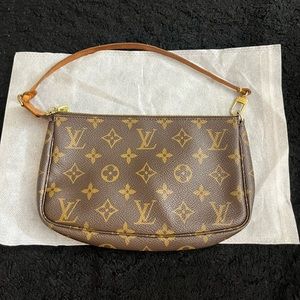Louis Vuitton Monogram Pochette Accessoires Pouch 🤍